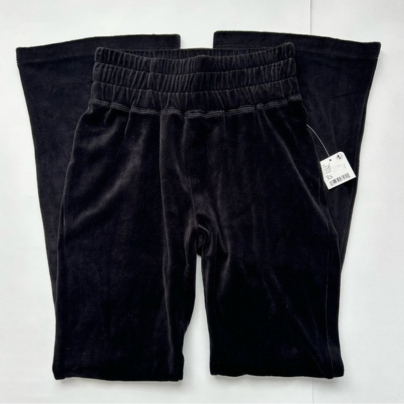 Free People Movement Take the Lead Velour Velvet Flare Pants Size XS Black NWT - Picture 7 of 10